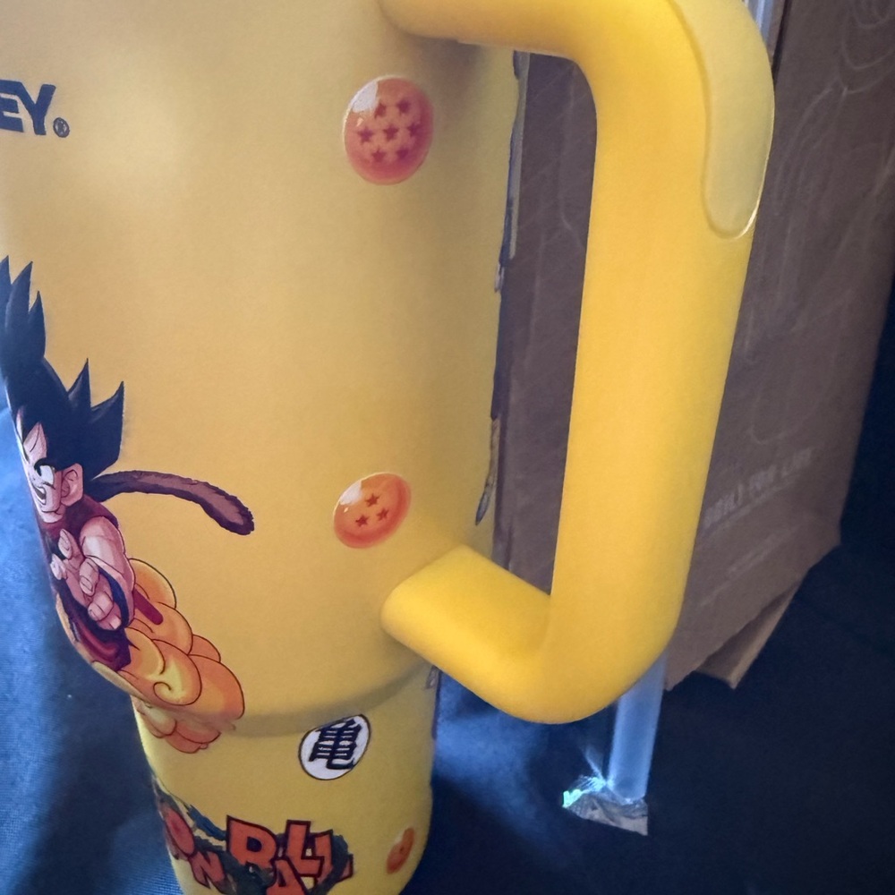 New Stanley 40oz Yellow Dragon Ball Z Tumbler with Straw - Picture 4 of 9